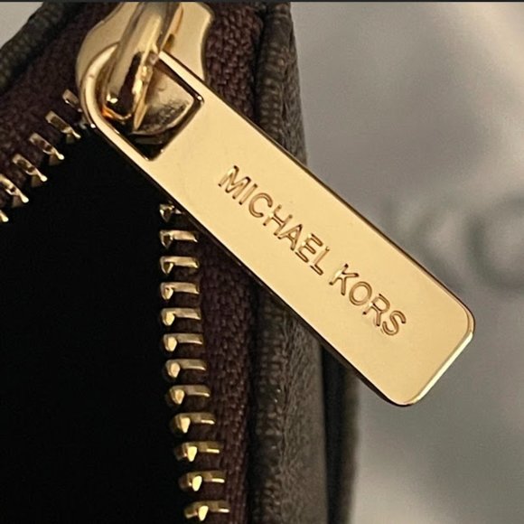 {NEW without Tags} Michael Kors Signature Brown Jet Set with Black Trim (D) - Picture 3 of 6
